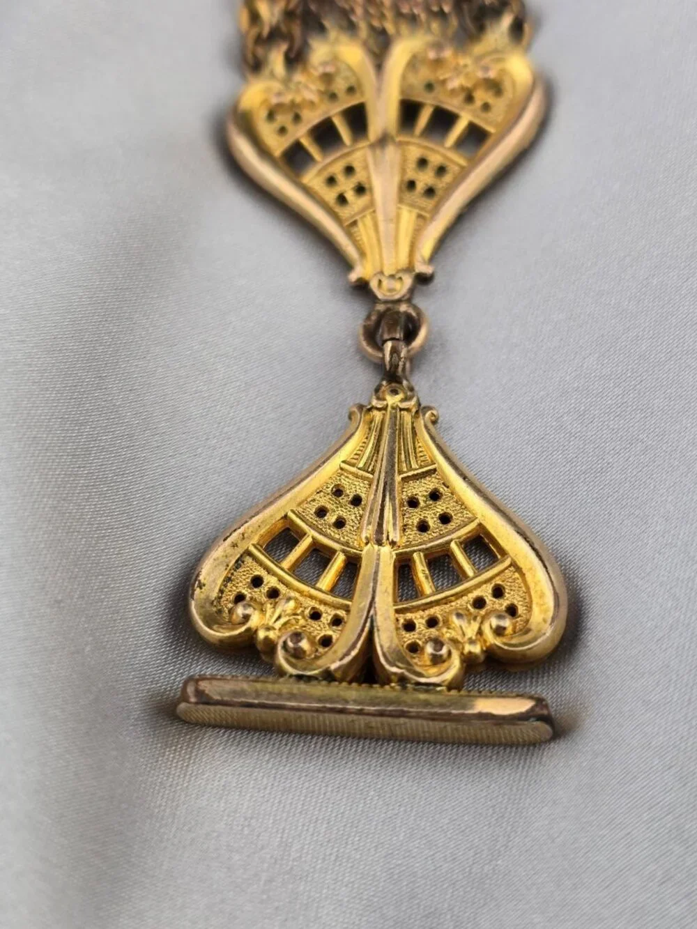 Antique Gold Filled Watch Fob With Ornate Chain & Engraved Details 1912 - Picture 7 of 10